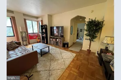 1010 25th Street NW #204, Washington, DC 20037 - Photo 5