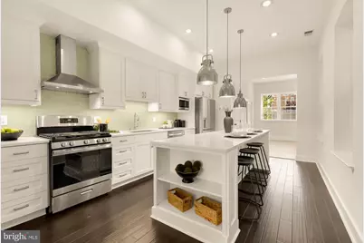 1027 7th Street NE, Washington, DC 20002 - Photo 9