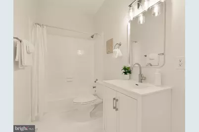 1027 7th Street NE, Washington, DC 20002 - Photo 27