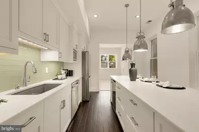 1027 7th Street NE, Washington, DC 20002 - Photo 11