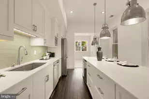 1027 7th St NE, Washington, DC 20002 - Photo 11