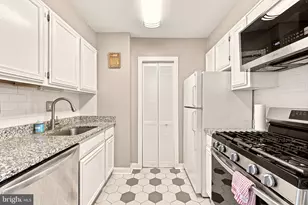 429 N St SW, Washington, DC 20024 - Photo 9