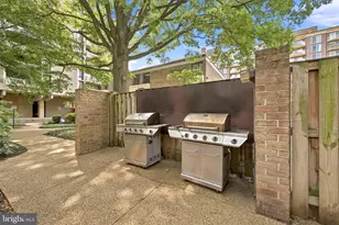 429 N St SW, Washington, DC 20024 - Photo 37