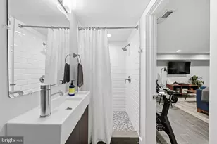 309 35th St NE, Washington, DC 20019 - Photo 37