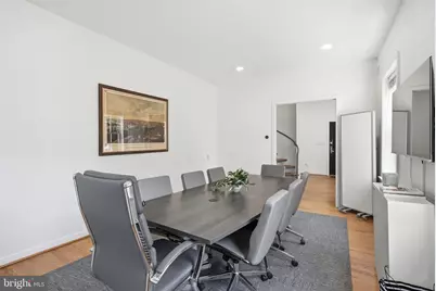 1058 30th NW, Washington, DC 20007 - Photo 9