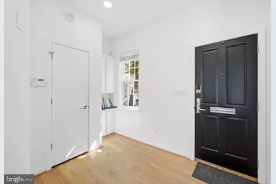 1058 30th NW, Washington, DC 20007 - Photo 5