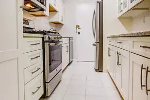 4201 Cathedral Ave NW, Washington, DC 20016 - Photo 17