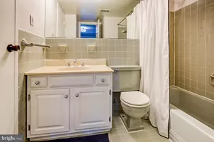 4201 Cathedral Ave NW, Washington, DC 20016 - Photo 35