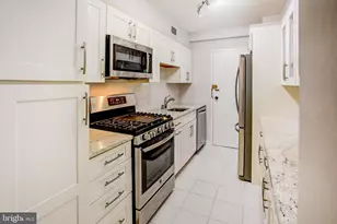 4201 Cathedral Ave NW, Washington, DC 20016 - Photo 11