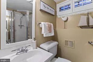304 A St SE, Washington, DC 20003 - Photo 27