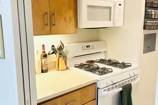 1545 18th St NW, Washington, DC 20036 - Photo 13