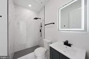 2105 M St NE, Washington, DC 20002 - Photo 17