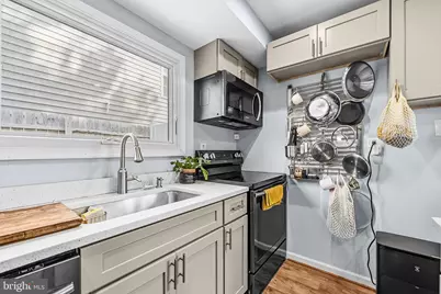 5703 Eads Street NE, Washington, DC 20019 - Photo 9