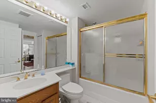 1080 Wisconsin Ave NW, Washington, DC 20007 - Photo 15