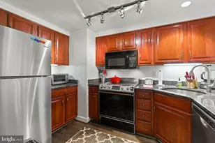 1080 Wisconsin Ave NW, Washington, DC 20007 - Photo 11