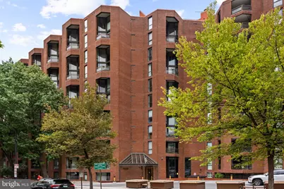 1099 22nd Street NW #103, Washington, DC 20037 - Photo 5