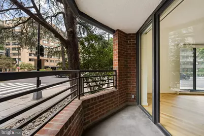 1099 22nd Street NW #103, Washington, DC 20037 - Photo 11