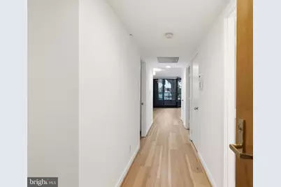 1099 22nd Street NW #103, Washington, DC 20037 - Photo 15