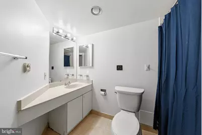 1099 22nd Street NW #103, Washington, DC 20037 - Photo 21