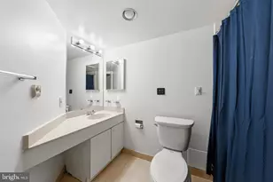 1099 22nd Street NW, Washington, DC 20037 - Photo 21