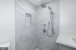 933 N St NW, Washington, DC 20001 - Photo 9