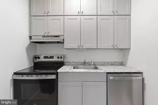237 8th St NE, Washington, DC 20002 - Photo 11