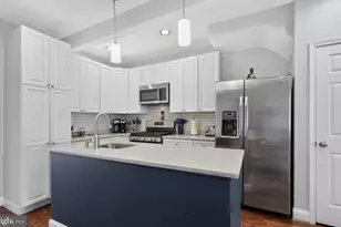 2630 10th St NE, Washington, DC 20018 - Photo 9