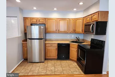 244 60th Street NE #301, Washington, DC 20019 - Photo 5