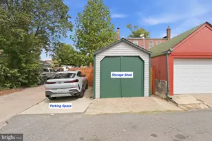 11 Hamilton St NE, Washington, DC 20011 - Photo 17