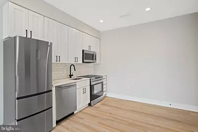 1016 17th Place NE #305, Washington, DC 20002 - Photo 9