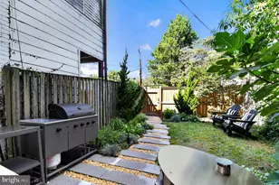 2714 27th St NW, Washington, DC 20008 - Photo 41