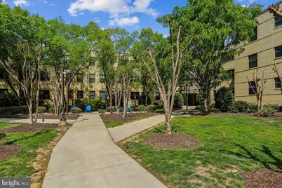 212 Oakwood Street SE #113, Washington, DC 20032 - Photo 5