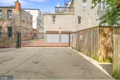 1109 O Street NW #302, Washington, DC 20005 - Photo 27