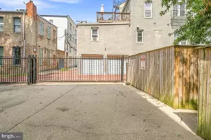 1109 O St NW, Washington, DC 20005 - Photo 27