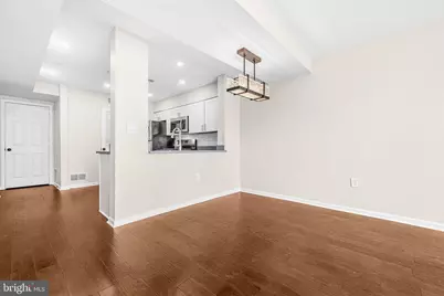 1109 O Street NW #302, Washington, DC 20005 - Photo 7