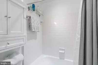 610 Irving Street NW #206, Washington, DC 20010 - Photo 17