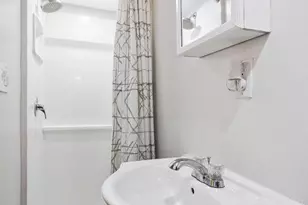 1222 Owen Pl NE, Washington, DC 20002 - Photo 39
