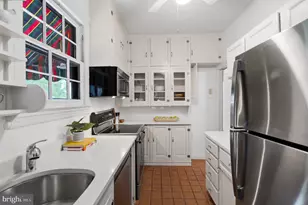 3306 Cathedral Ave NW, Washington, DC 20008 - Photo 15