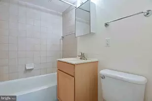 800 4th St SW, Washington, DC 20024 - Photo 9