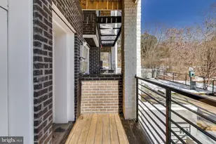1220 19th St NE, Washington, DC 20002 - Photo 3