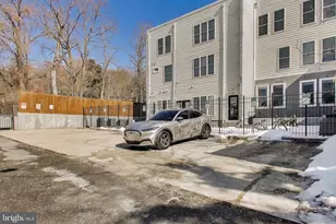 1220 19th St NE, Washington, DC 20002 - Photo 31