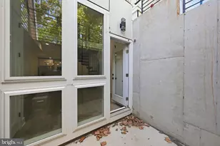 2105 M St NE, Washington, DC 20002 - Photo 23
