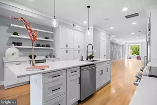 1329 Irving St NW, Washington, DC 20010 - Photo 9