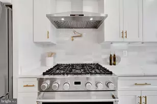 913 L St NE, Washington, DC 20002 - Photo 13