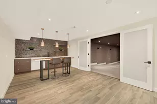 8165 E Beach Dr NW, Washington, DC 20012 - Photo 35