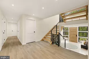 8165 E Beach Dr NW, Washington, DC 20012 - Photo 31