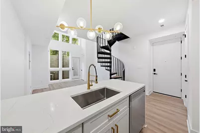 2105 M Street NE #2, Washington, DC 20002 - Photo 9