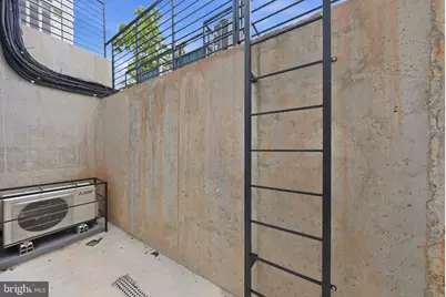 2105 M Street NE #4, Washington, DC 20002 - Photo 21