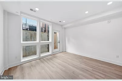 2105 M Street NE #4, Washington, DC 20002 - Photo 9
