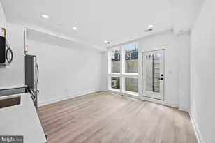 2105 M St NE, Washington, DC 20002 - Photo 3